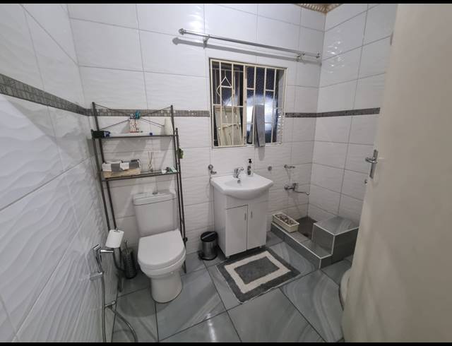 4 BEDROOM HOUSE FOR SALE IN FALCON RIDGE